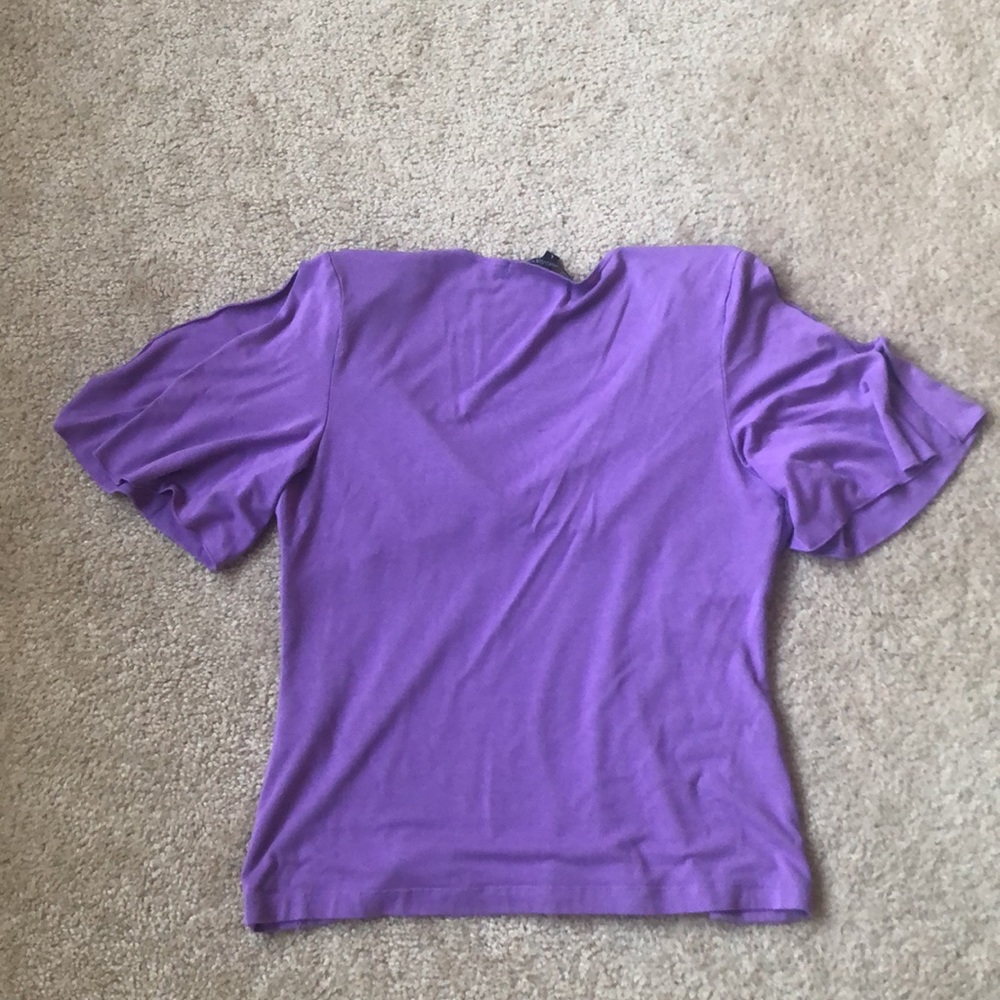 V neck top - Picture 4 of 4